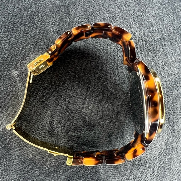 Fossil Stella Tortoise Resin Watch - Picture 3 of 6
